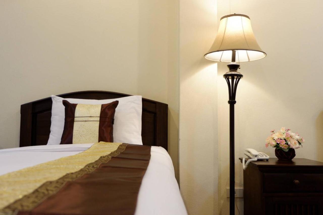 Nanbaankhun Hotel Εξωτερικό φωτογραφία