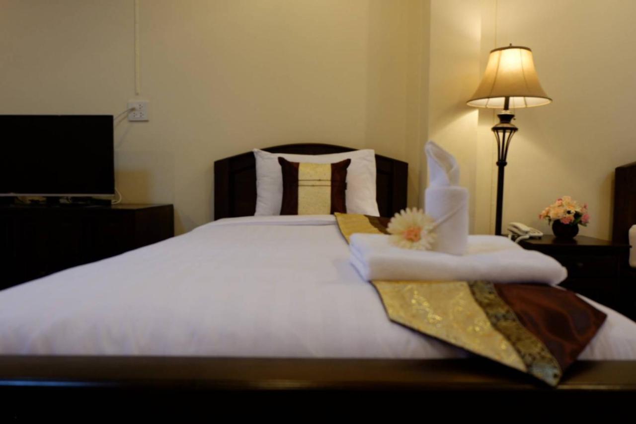 Nanbaankhun Hotel Εξωτερικό φωτογραφία